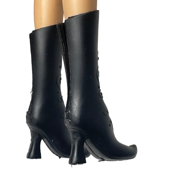 Disney Frozen Anna Black Barbie Doll Boots With Heels & Swirl Pattern - Fashion - Picture 7 of 9